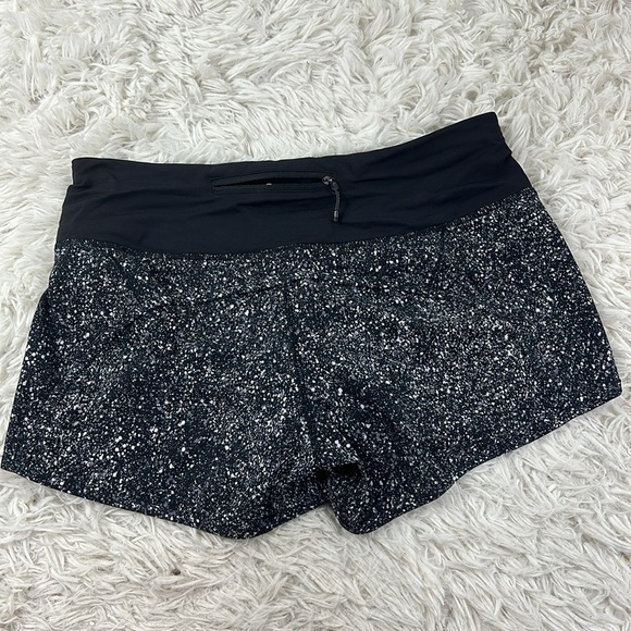 Lululemon Run Times Short Mini Splatter White Black - Picture 4 of 6